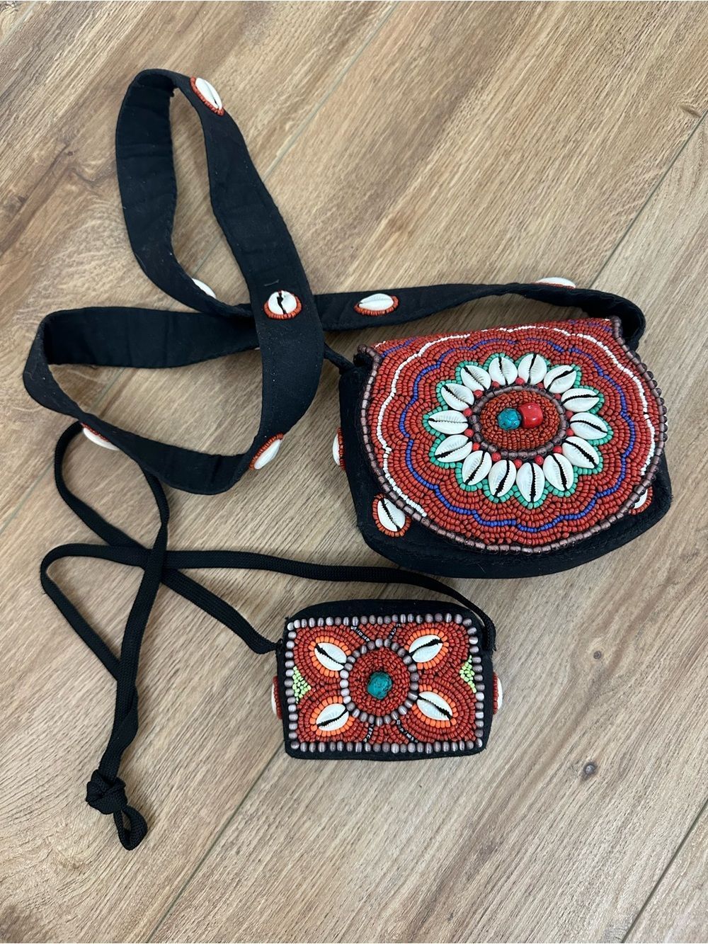 Vintage Matching Intricate Shell & Beaded Crossbody Bag & Mini Pouch Fabric